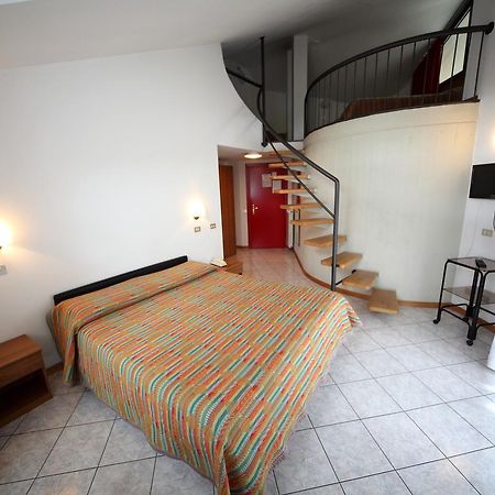 Hotel Italia อาปริกา ภายนอก รูปภาพ