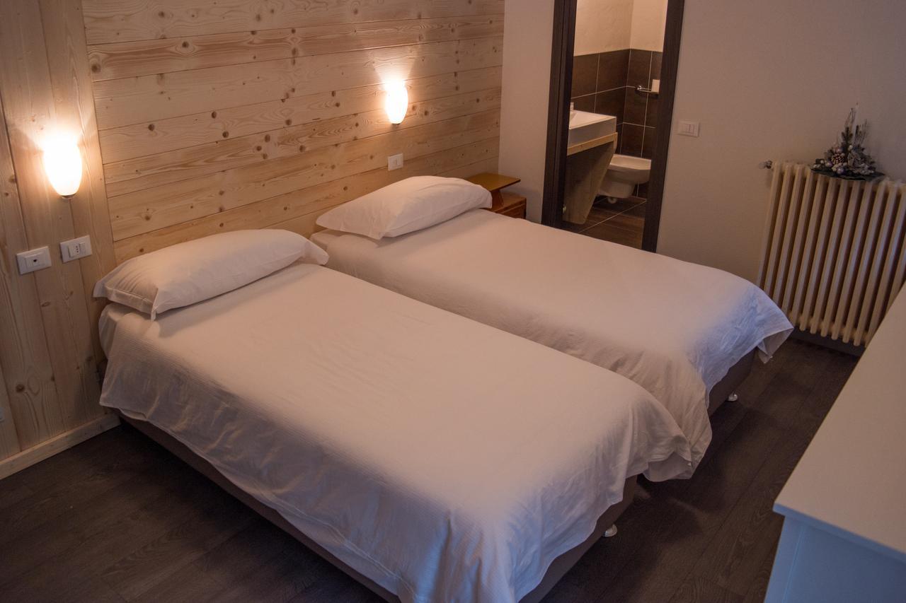Hotel Italia อาปริกา ภายนอก รูปภาพ