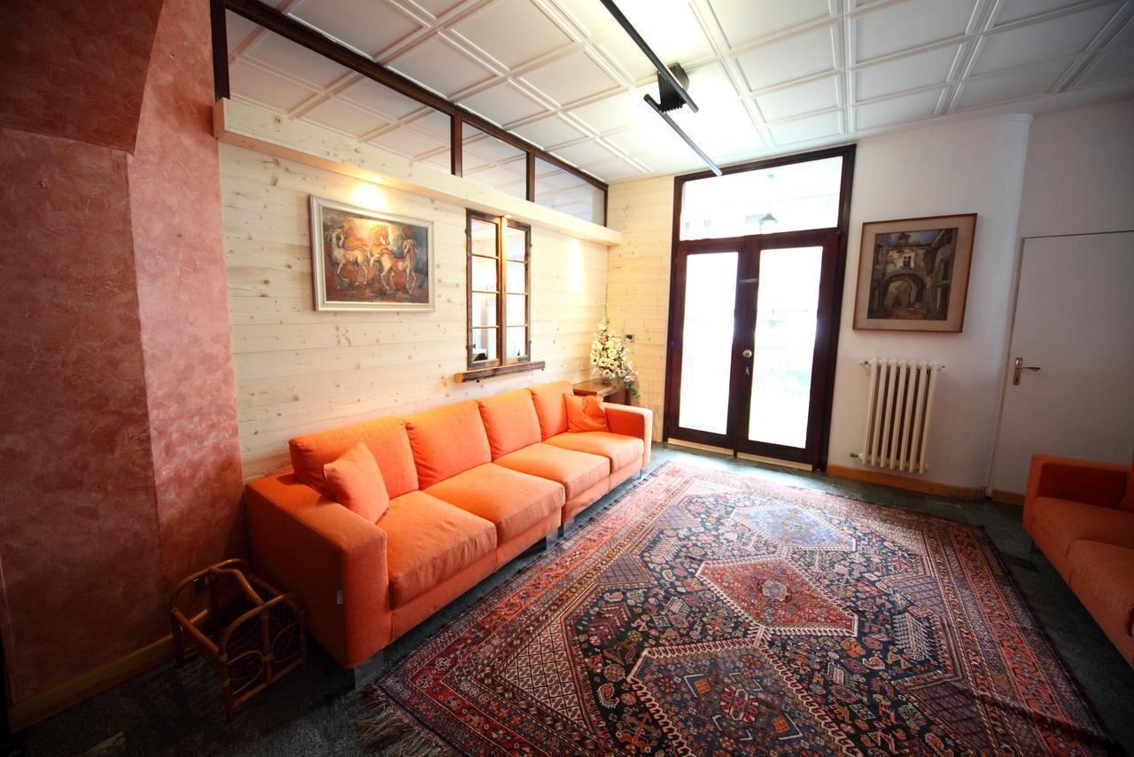 Hotel Italia อาปริกา ภายนอก รูปภาพ